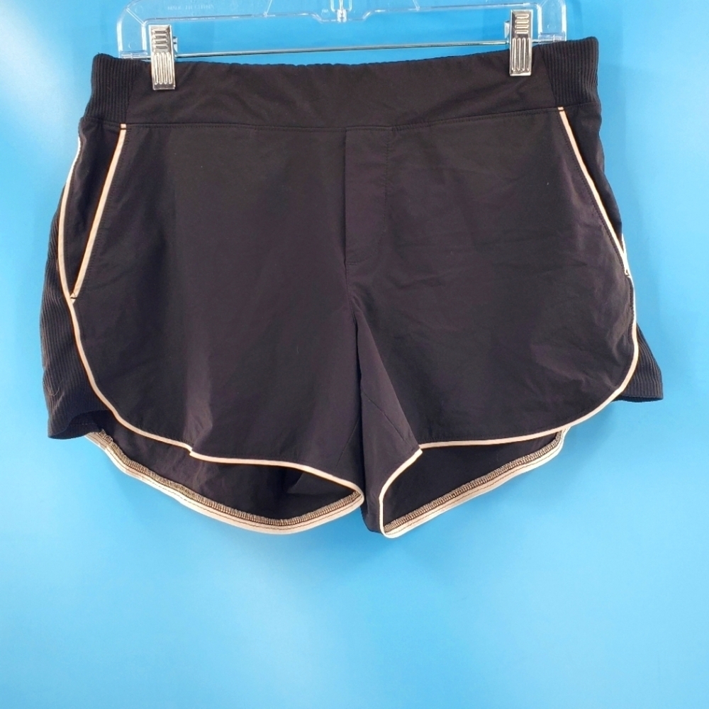 Athleta black running shorts 8